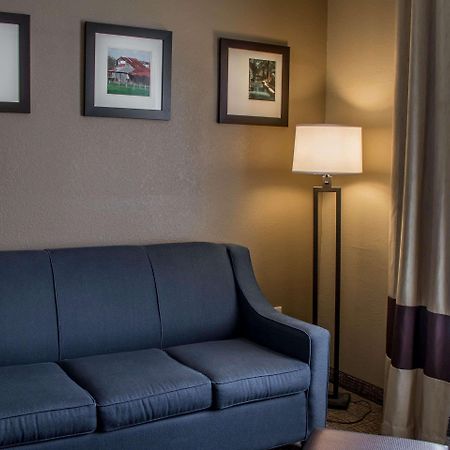 Comfort Suites New Braunfels Exterior photo