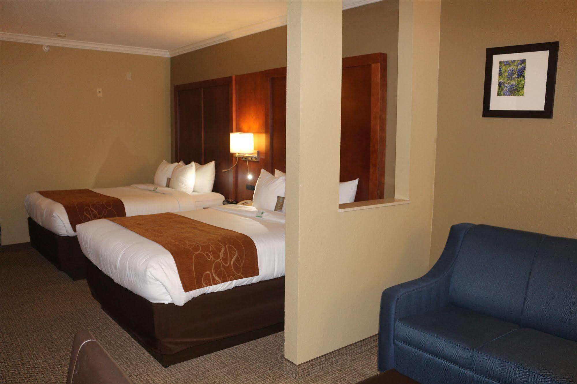 Comfort Suites New Braunfels Exterior photo
